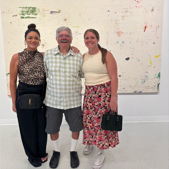 Welcome to my Closet 🌹💕🦋 - Picture 2 of 5